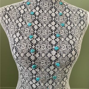 🩴Stella &Dot Threaded Turquiose Necklace